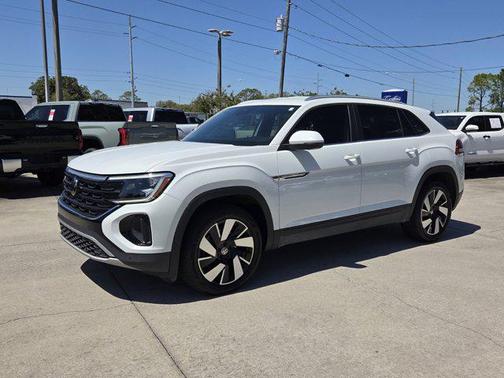 2024 Volkswagen Atlas Cross Sport 2.0T SE w/Technology