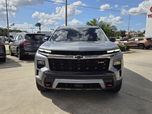 Sterling Gray Metallic 2026 Chevrolet Traverse AWD Z71