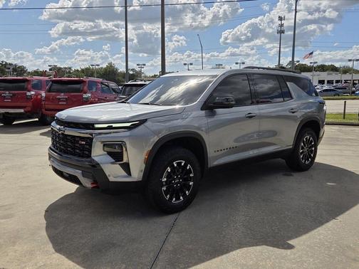 Sterling Gray Metallic 2026 Chevrolet Traverse AWD Z71
