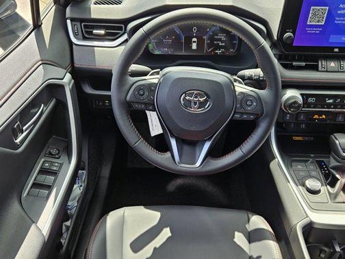 2025 Toyota RAV4 Hybrid SE