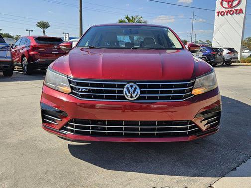2018 Volkswagen Passat 2.0T R-Line