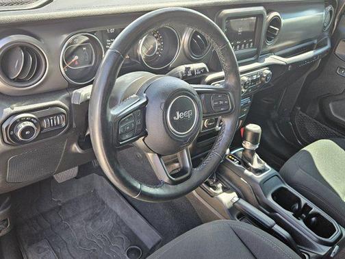 2022 Jeep Wrangler Willys