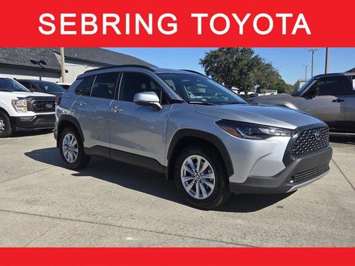 2024 Toyota Corolla Cross LE