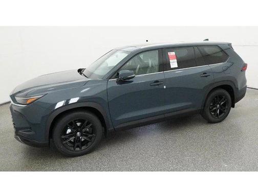 2026 Toyota Highlander Hybrid Base