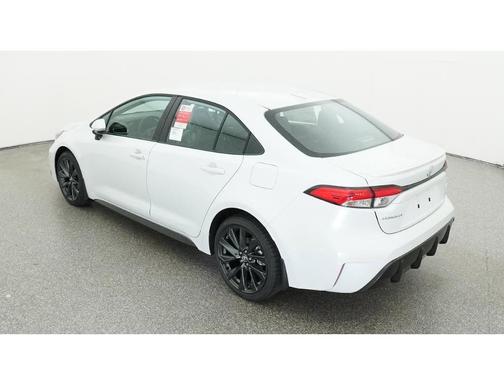 Wind Chill Pearl 2026 Toyota Corolla SE