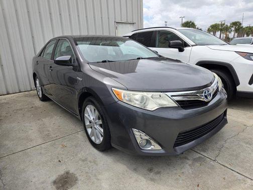 2014 Toyota Camry Hybrid XLE