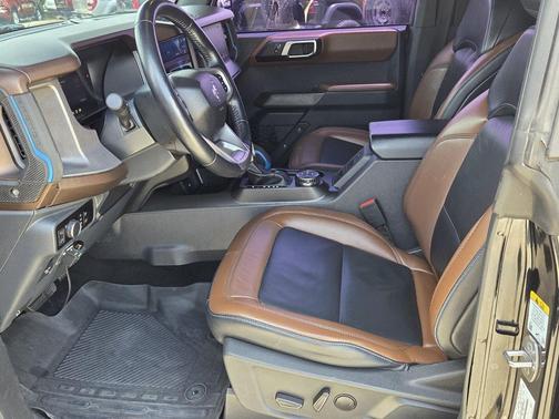 Shadow Black 2022 Ford Bronco Outer Banks