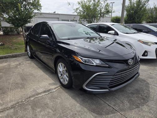 Midnight Black Metallic 2021 Toyota Camry LE