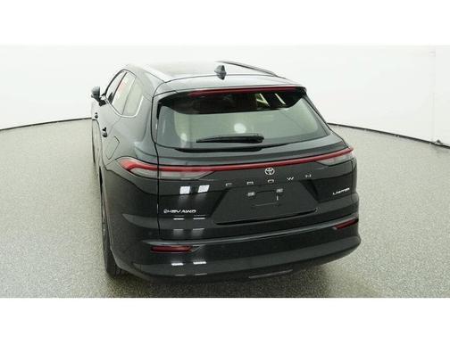 Black 2026 Toyota Crown Signia Limited