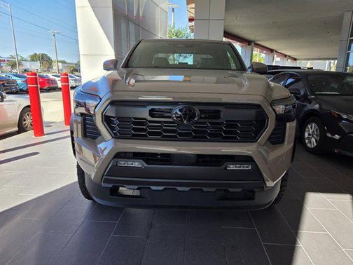 2026 Toyota Tacoma Hybrid TRD Off Road