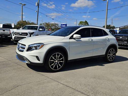 2017 Mercedes-Benz GLA 250 Base