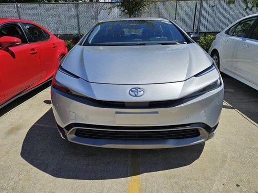 2023 Toyota Prius XLE