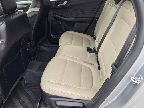 2021 Ford Escape Titanium