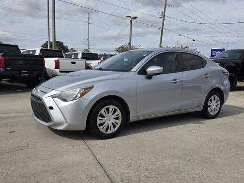 2019 Toyota Yaris Sedan L