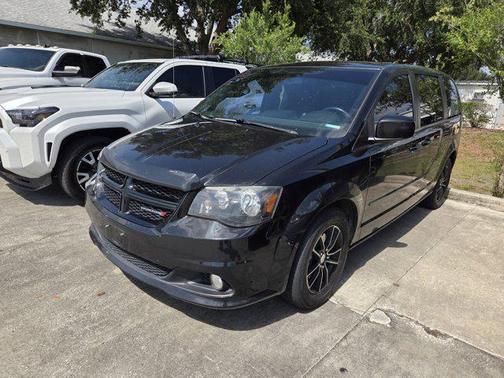 Black Onyx Crystal Pearlcoat 2017 Dodge Grand Caravan GT