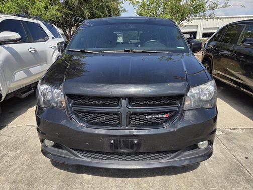 Black Onyx Crystal Pearlcoat 2017 Dodge Grand Caravan GT