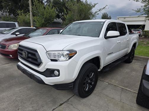 Ice Cap 2023 Toyota Tacoma SR5