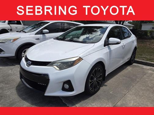Super White 2016 Toyota Corolla S Plus
