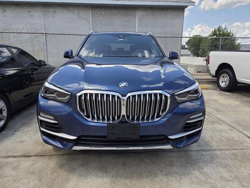 Phytonic Blue Metallic 2021 BMW X5 sDrive40i
