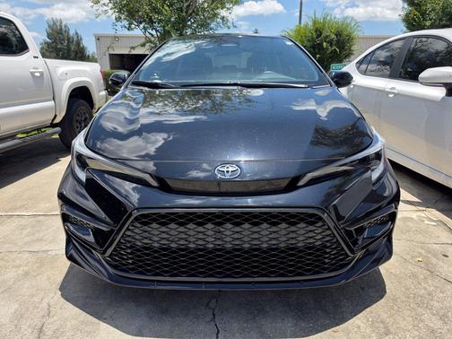 Midnight Black Metallic 2024 Toyota Corolla SE