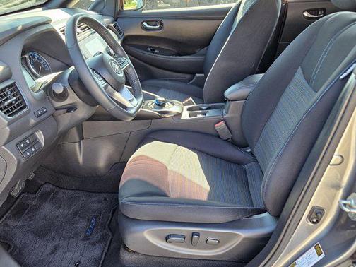 2022 Nissan Leaf SV PLUS 62 kWh