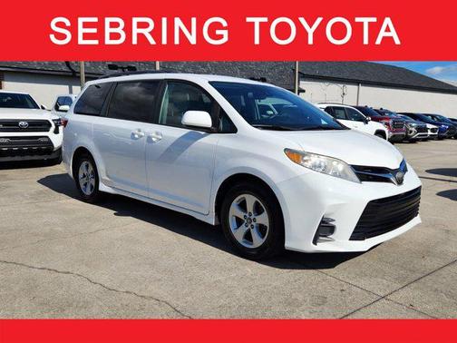2019 Toyota Sienna LE