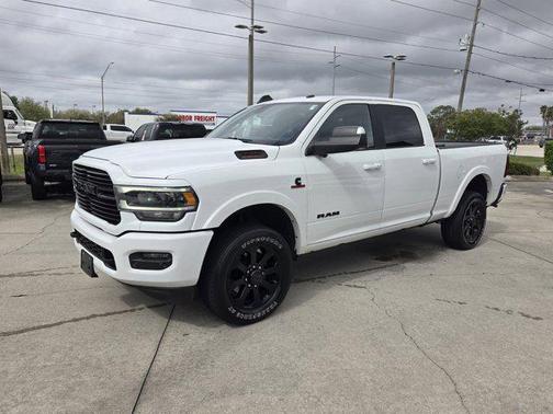 Bright White Clearcoat 2020 RAM 2500 Laramie Crew Cab 4x4 6'4' Box