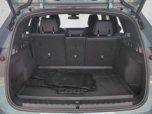 Cape York Green Metallic 2025 BMW X1 xDrive28i