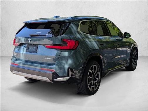 Cape York Green Metallic 2025 BMW X1 xDrive28i