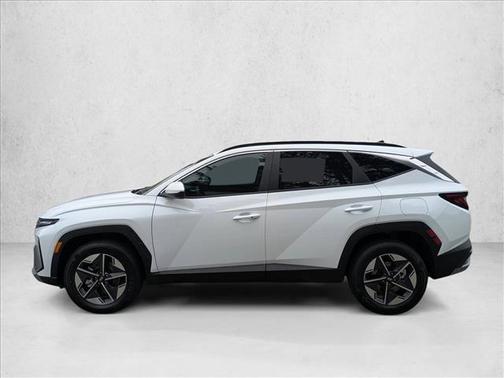 Creamy White Pearl 2026 Hyundai TUCSON Hybrid SEL