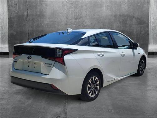 2021 Toyota Prius XLE