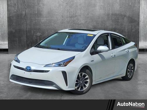 2021 Toyota Prius XLE