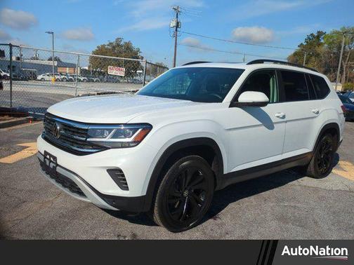 2023 Volkswagen Atlas 2.0T SE w/Technology 4MOTION