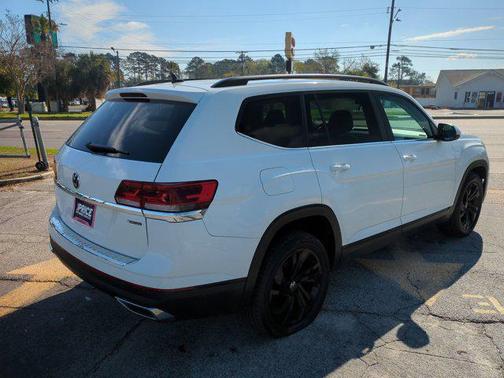 2023 Volkswagen Atlas 2.0T SE w/Technology 4MOTION