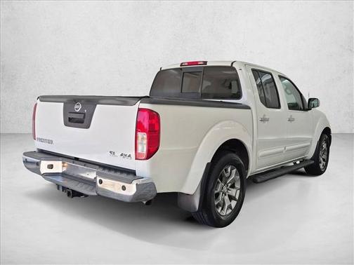 Glacier White 2018 Nissan Frontier SL