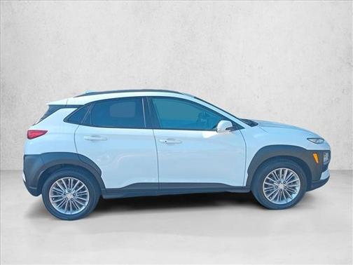 2021 Hyundai KONA SEL Plus