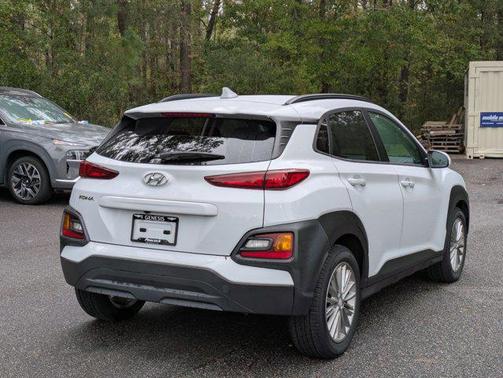 2021 Hyundai KONA SEL Plus