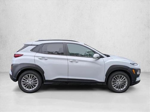 2021 Hyundai KONA SEL Plus