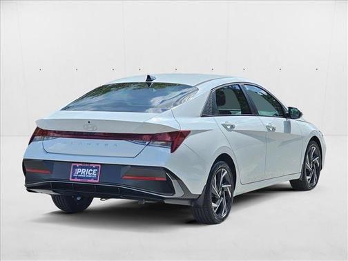 2025 Hyundai ELANTRA SEL