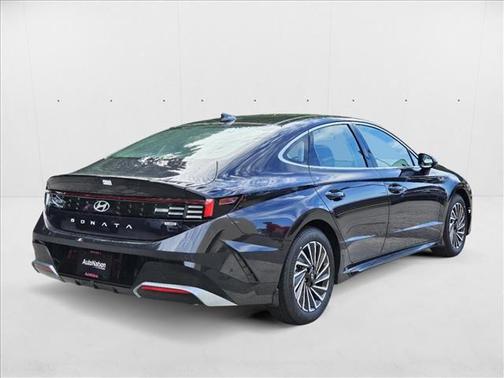 2024 Hyundai SONATA Hybrid Limited