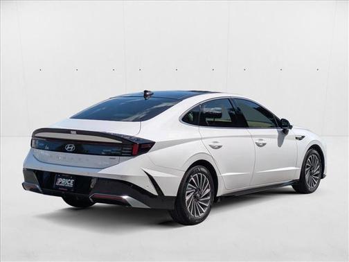 2025 Hyundai SONATA Hybrid Limited