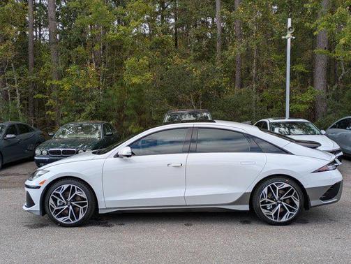 2025 Hyundai IONIQ 6 Limited