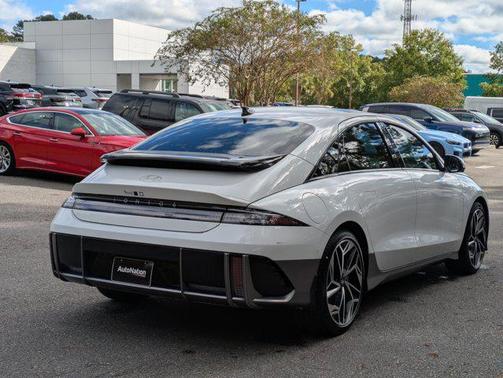 2025 Hyundai IONIQ 6 Limited