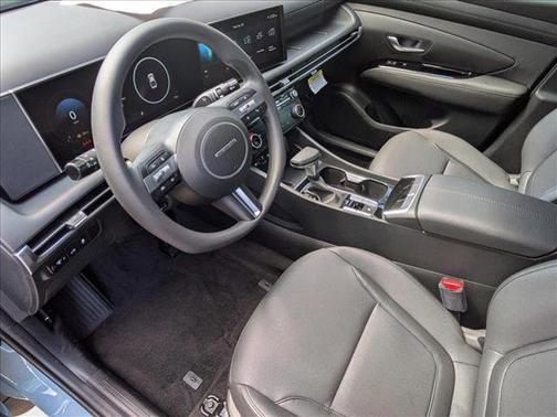 2025 Hyundai SANTA CRUZ SEL Activity