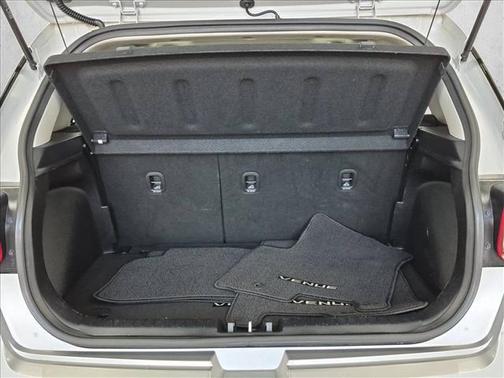 Shimmering Silver 2023 Hyundai VENUE SEL