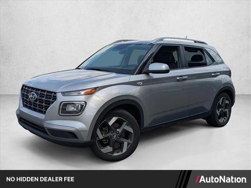 Shimmering Silver 2023 Hyundai VENUE SEL