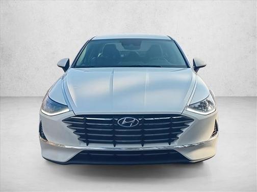 2022 Hyundai SONATA SE