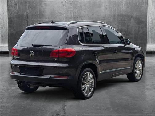 2016 Volkswagen Tiguan SE