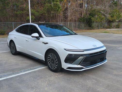 2024 Hyundai SONATA Hybrid Limited