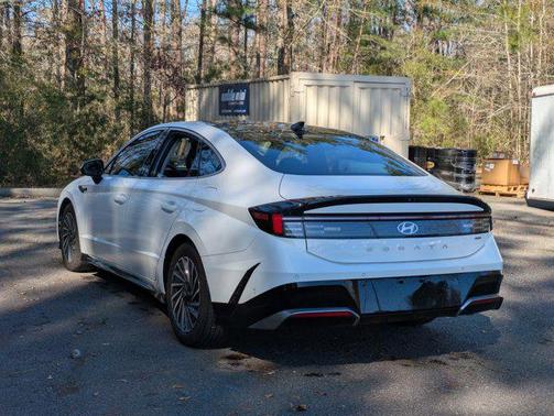 2024 Hyundai SONATA Hybrid Limited